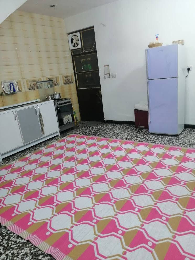 عندي بيت للبيع 100 متر طابق واحد مطلوب قرض عقاري نظيف  مكانة شارع الالف فرع مطبعة المؤمل قريب ع مدرسة البلقاء ونور الهدئ وثانوية الانوار موقعة ممتاز مستعجلين ع بيعتة
هذا رقم صاحب البيت اتصلوا عليه *********** هذا رقم صاحب البيت تم تنزيل من سعر البيت لان مستعجلين ع بيعتة
