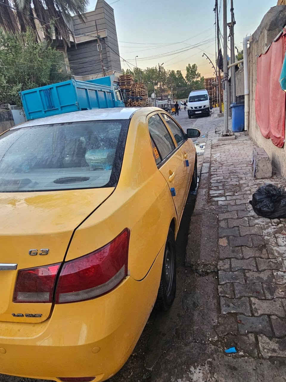 للبيع بي واي دي رقم بغداد نكليزي 
كير اوتو مكينه جديده سياره مكفوله 
من كلشي كهربايات العنوان بغداد 
***********
