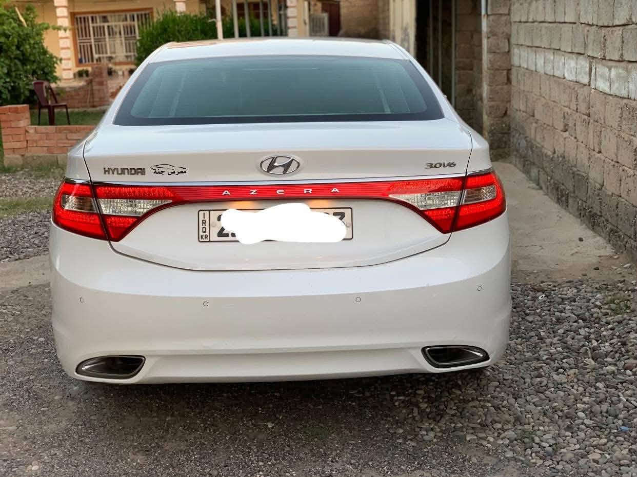 السلام عليكم 
ازيرا موديل 2012  خليجي
حجم المحرك V6/3000 شرط مامفتوح
أللون ابيض مواصفات
كشنات جلد عسلي ومخمل
كشنات تدفئة تحكم ستيرن 
أشاير ترحيب مري كهرباء شفط
بردات بلادي خلفي كهربائي لدات امامي خلفي وحساس امامي خلفي و تبريد قطعتين السيارة جدا نظيفة لايت زينون عالي ناصي
تخم تايرات جديد صار شهر من شديتهن
تحكم لايت  رقم اربيل دولي سنويه جديدة بسمي لل٢٠٣٠هزه جديده شرط التحويل السيارة بدون صبغ من الدعاميه للدعاميه بيها كم ملاحضة بسيطة.
السيارة ماتصرف عليها برغي بحيل الله
السعر 125 .للتواصل الخاص مفتوح او على
رقم ***********
رقم***********
مكان السيارة صلاح الدين قضاء الشرقاط

