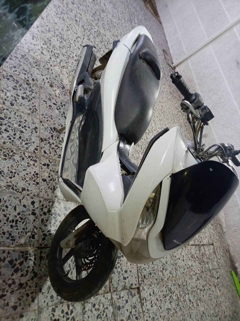 دراجة PSX مكينة بلادي الجيل الأول عوج خفيف بالماشه المكان غزاليه شارع الضغط السعر 950  الرقم ***********
