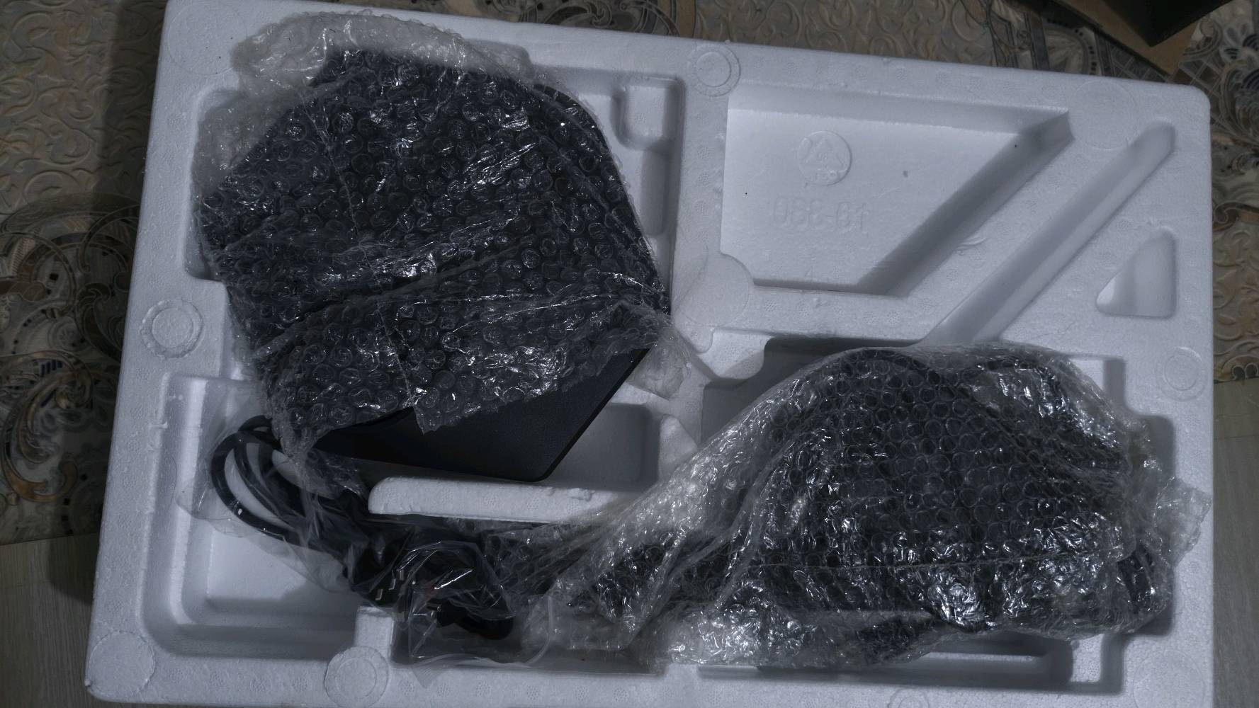 مونيتر
  حجم 24 انش
 بدقة FHD
IPS180hz
منفذDP ومنفذ Hdmi  كيبلDPموجود مع الشاشة
شاشة مستخدمه اسبوعين وبعدهي ب ضمان سنة
سعرها 160 وبيها مجال ما عندي توصيل