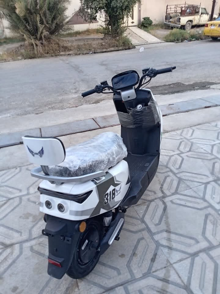 للبيع 318سعرو٦٠٠قفللللل مانزل
رجاء مو شراي لا يتعبني احذف المنشور وجايك بعدين ما يجي 

سرعه ٧٠حقيقي يمشي 70كيلو متر الشحنه الكامله  شرط 

بطاريات 6 شرط الفحص شرط 

الشحنه الوحده تمشيك 70كيلو حقيقي 

ملف 2500

 بي بك يرجع لي وره 

بصمه + سويج+  

دراجه موديل 2025

الماطور كلو شغال اشاير يمين ويسار +دبل اشاره لايت عالي

 ناصي زينون 

العنوان حي الوحده

***********وتساب الي يحب يتواصل

ماطور شرط مكفول من كل شي
