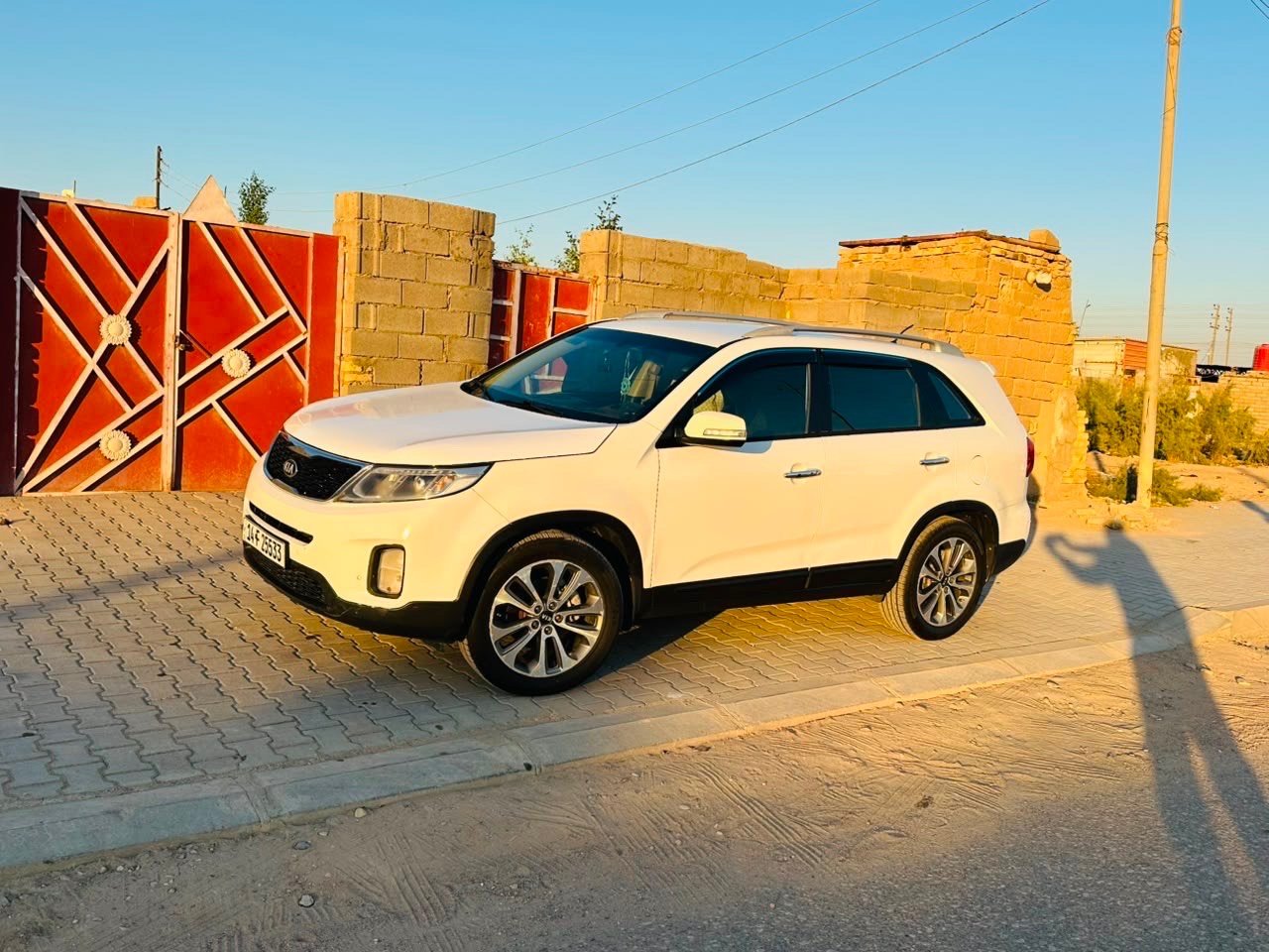 كيا سورينتو 2015 خليجي 


المواصفات:

محرك 4v _2400
شاشة معلومات
مقابض أبواب نيكل
مصابيح LED أمامية وخلفية
شعار سورينتو مضيء في الأبواب
مرايا جانبية كهربائية مع خاصية الطي
اشاير في المرايات 
مقاعد جلد
تشغيل بصمة
بصمة للأبواب
مقعد السائق كهربائي
حساسات خلفية
كاميرا خلفية
3 مناطق تبريد
7 مقاعد
فتحات تكييف خلفية
بلوتوث
عجلات قياس 19 إنش
شاحن لاسلكي

التفاصيل:

رقم بصرة الجديد
السيارة بأسمي تحويل ثاني يوم
السيارة بيها بنيد معجن وچاملغات اماميه مرشوشه 
وبيها بارد شويه صفحة السائق 
المحرك والگير مكفولان كفالة عامة
حدادة السيارة جديده
بطارية جديدة
*********** البصره _ قضاء المدينة