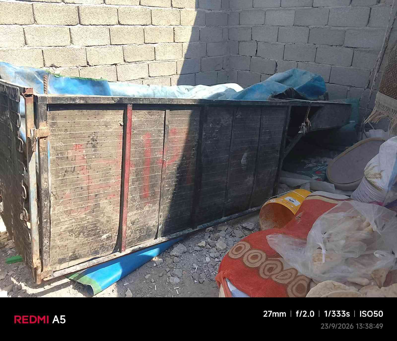 السلام عليكم محجر مال ستوته البيع 60 الف بكاني بغداد سبع قصور بشارع قاسم الوكيل اني مكلف بلنشر ***********

نص مكتوب في الصور:
- REDMI A5 27mm | f/2.0 | 1/374s | ISO50 23/9/2026 13:39:12
- REDMI A5 27mm | f/2.0 | 1/333s | ISO50 23/9/2026 13:38:49
- REDMI A5 27mm | f/2.0 | 1/475s | ISO50 23/9/2026 13:38:28