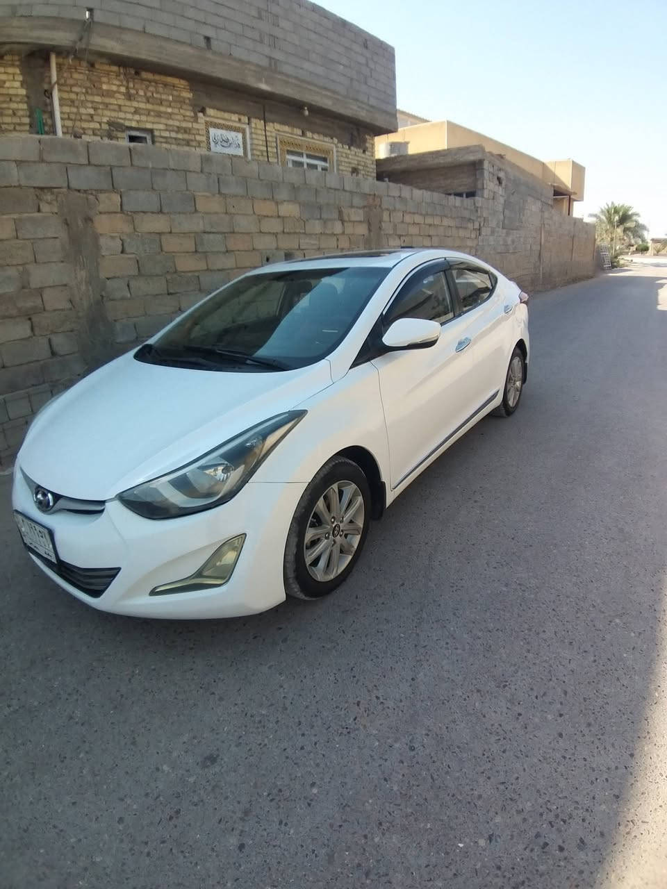 النترا موديل ١٥ خليجيه رقم بغداد  تحويل مباشر ابيعك صبغ عام محرك مفتوح السياره جاهزه متصرف عليها شي تبريد ثلج جاهزه لأبو التكسي ابو الخطوط سعرها ٨٥ بيها مجال للشراي ....مكان السياره الفلوجه.....هاتف ***********
