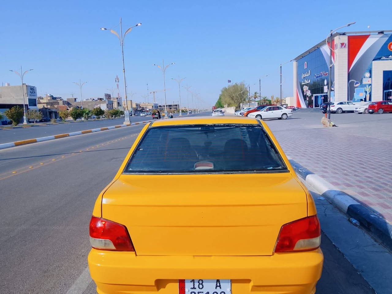 سايبه مديل 2011مصفره هيئ وغرامه رقم نكليزي تحويل ثاني يوم تبريد شغال حداديه 90/100..غرفه نضيفه كشر مصبوغ احزام جماليه كهربايات شغاله كله تخم تاير مكينه اوكير جديدات ***********فقط بيع غير متواجد عل فيس تواصل اتصال
