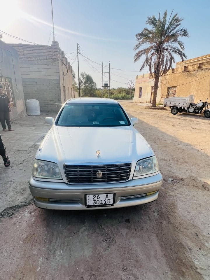 السلام عليكم ملكه البيع مكفوله من الكصه والضربه 
فول مواصفات عده الفتحه 
برده خلفيه ثلجه اربع دكم مكينه ديفوار الجبيره 
تخم تاير رقم نكليزي سنويه 31
السعر 135وبيها مجال 
مكاني ناصريه سوك الشيوخ 
***********
