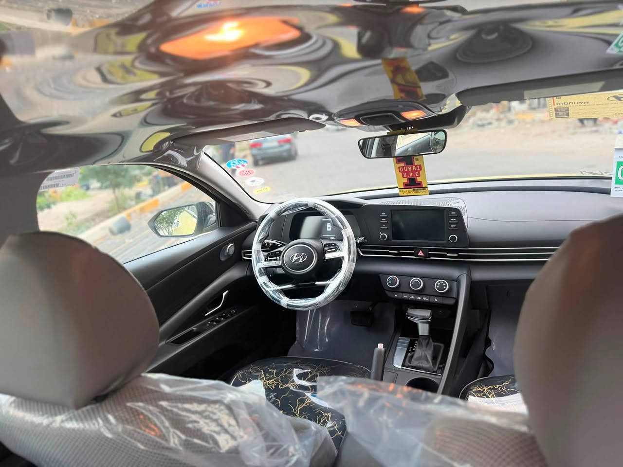السلام علييكم عندي النترا للبيع موديل ٢٠٢٥  دخول جديد مرقم بغداد بسمي ماشية ١٩ حادث سيارة فقط تبديل جاملغ بدون دواخل مكينة ٢٠٠ دوش دوشمة عامة جديدة تخم تاير تخم ويل سيارة متعوب عليها صور حادث مرفقة بل منشور السعر ١٤٨ وبيها مجال موبايل ***********  مكان سيارة ديالي بعقوبة

نص مكتوب في الصور:
- 4 / 16 CARFAST CAR FROM USA Make, Model, VIN or Lot No. Archived Lot. Auction ended on 12.03.2026 Car from USA -Car Auto Auction -Hyundai -Elantra -2025 CARFAST CAR FROM USA Video
- 6/16 CARFAST CAR FROM USA Make, Model, VIN or Lot No. Archived Lot. Auction ended on 12.03.2026 Car from USA -Car Auto Auction -Hyundai -Elantra -2025 CARFAST CAR FROM USA Video