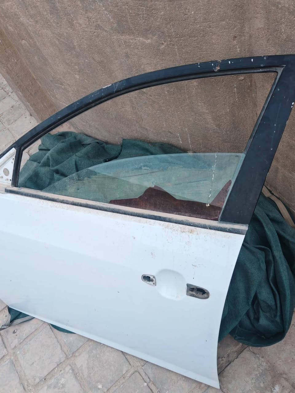 تخم ويل كب لبيع باب تفصيخ جديده مال سائق لبيع موبايل***********
