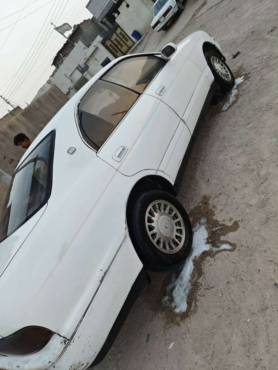 بسم الله بطه رقم بصره رقم انكليزي سنويه مجدد مكفوله من النقل فقط كصه جنطه بدون شاصي محرك وكير ثنين ونص المحرك بي شويه بخار من القبغ دواخل جدد ارضيه جلد تخم تاير جديد كهربائيات كلها شغاله حداده الكدام توني مسويها والوره زينه جعمغه وباور جدد سعرها 29 وبيها مجال شويه مكاني بصره زبير *********** وبي وتساب همين
