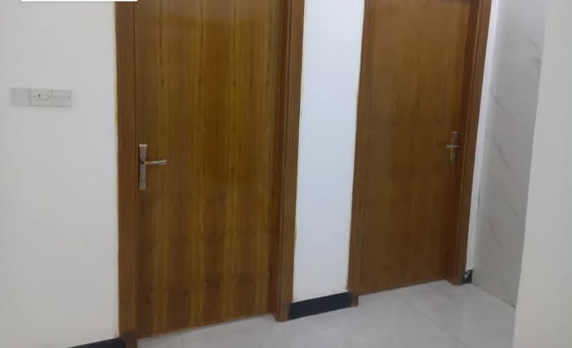 بيت للايجار في الجمهوريه قرب تقاطع معهد النفط بناء حديث
يتكون من غرفتين وصاله واستقبال كبير الجمهوريه قرب شارع العام

سعر الايجار 750

للاستفسار اكثر ***********

