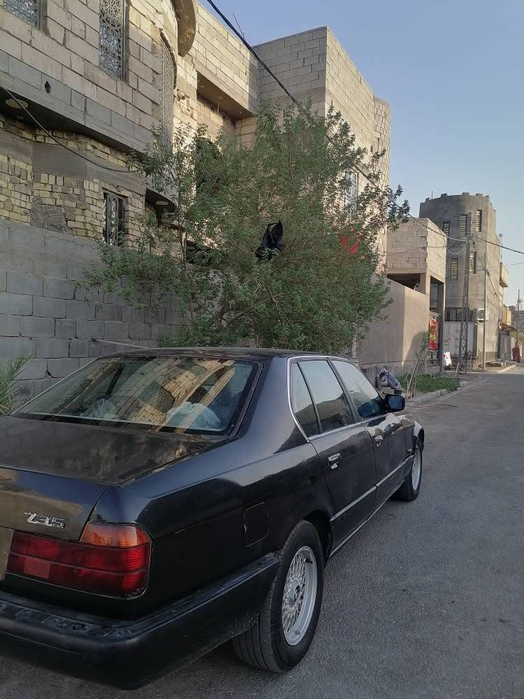 ٧٣٥ رقم بغداد راعيها بغداد. يحول ثاني يوم. بيها مكينة ٣٠ وكير جديد سيارة نقوصات بسيطة مرشوشة جمالية. مكفولة من الضربة. كهربائيات كلة شغاله. مكانها البصرة ***********
