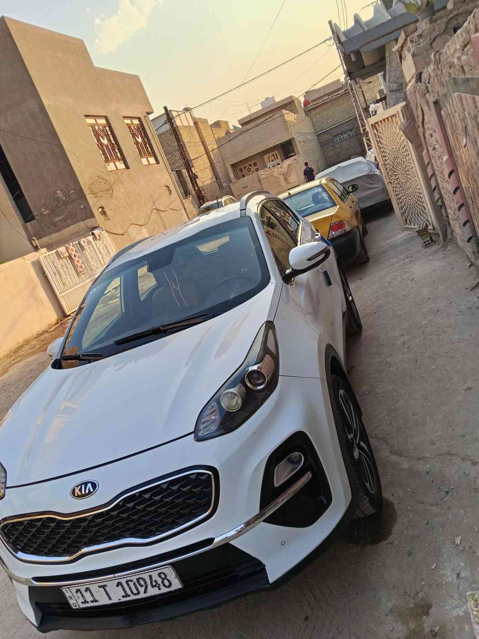 سلام عليكم كيا سبورتج للبيع موديل 2020 خليجي بيه
محرك (2000)دوش صبغ بابتين باقي كفاله مواصفات سيارة نص فول سيارة جديدة جاهزة من كلشي العنوان بغداد حي الجوادين سعر 160 مجال بسيط رقم ***********
