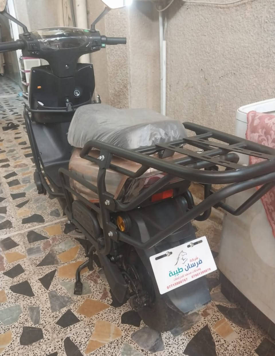 دراجة شحن سكنس
٦ بطاريات، سرعة ٦٠ ، تمشي بالشحنة الوحدة ٤٠ كيلو 
درع حماية من كل الإتجاهات، نظام حماية ضد السرقة 
دبل سويج، دبل بصمة، دبل إشارة، منفذ UPS للشحن، بلوتوث ،  السعر 650 
الإتصال : ***********
