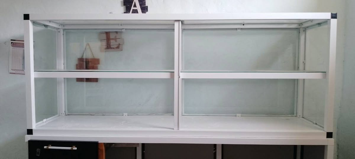 قاطع المنيوم وجام طول4×3 جديد مع ميوزة جدد ما مستعملات للبيع بسعر مناسب ***********
