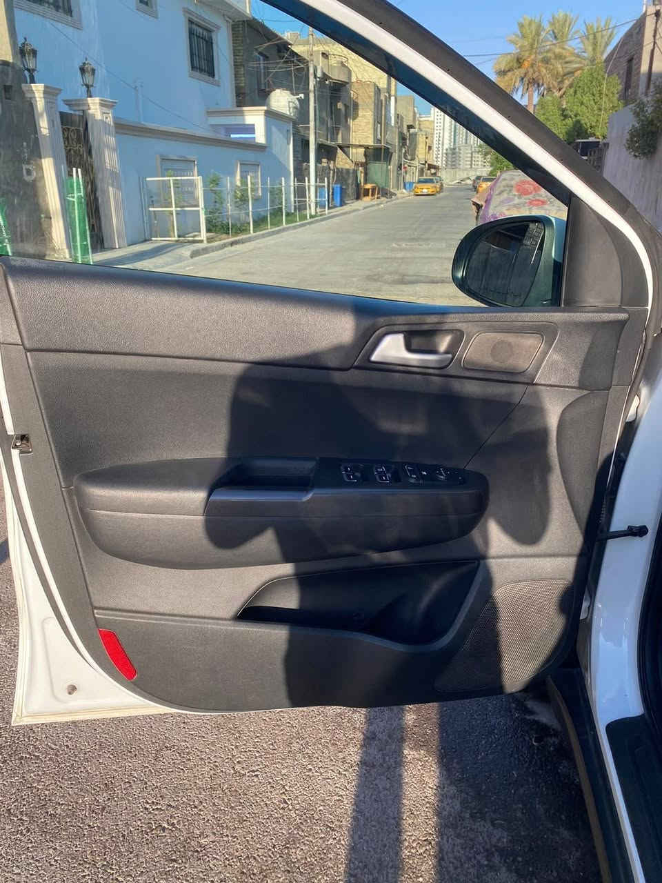 سلام عليكم سبورتج خليجي موديل ١٦ شكل ال ١٨ سياره مكفوله من الضربه والصبغ سياره جديده بمعنه الكلمه رقم بغداد بسمي انكليزي سياره عله ايدنه من ١٦ لحد هسه مبيهه اي نقص مكينه دوش تحكمات ستيران جهتين نضام ايكو أو سبورت رادار امامي جانبي تحديد مسار موصفات عاديه السعر ١٤٩وبيهه مجال عنوان حي الجهاد بغداد *********** بيع او مراوس بأقل
