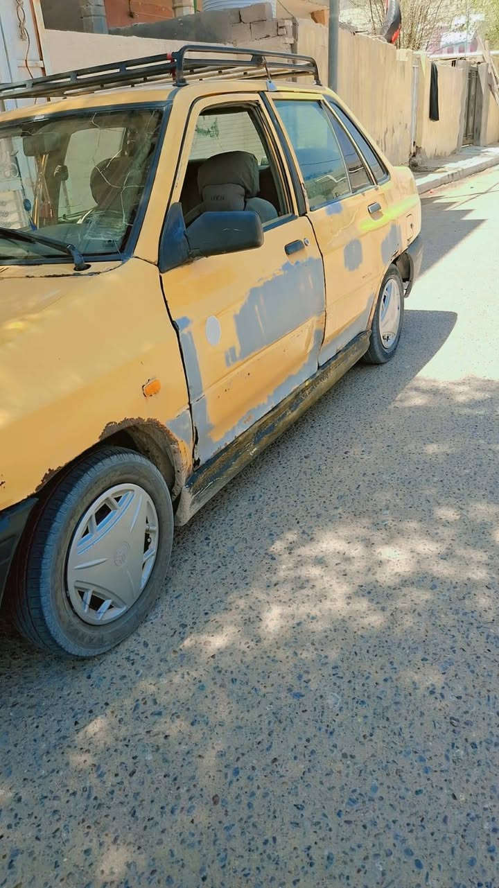 اخوان مكلف بلنشر والشراي يخابر على رقم وبي حتى واتساب ( ***********) سايبه رقم الماني ميسان  سنويه عظم عاج بعد اله شهرين وتنتهي ماندل راعي مكينه وكير وحداده وكهربائيات كله جاهزه وشواصي بلاد السعر  ( ١١  )   وبيه مجال مكان سياره البصره سفان وترايك وين مايعجبك الله شاهد كبل للشارع
