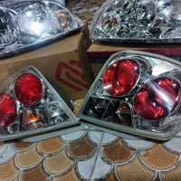 متوفر لايتات اوبترا جديد وبك لايت كرستال وعادي اليحتاج يتصل 0777390910...