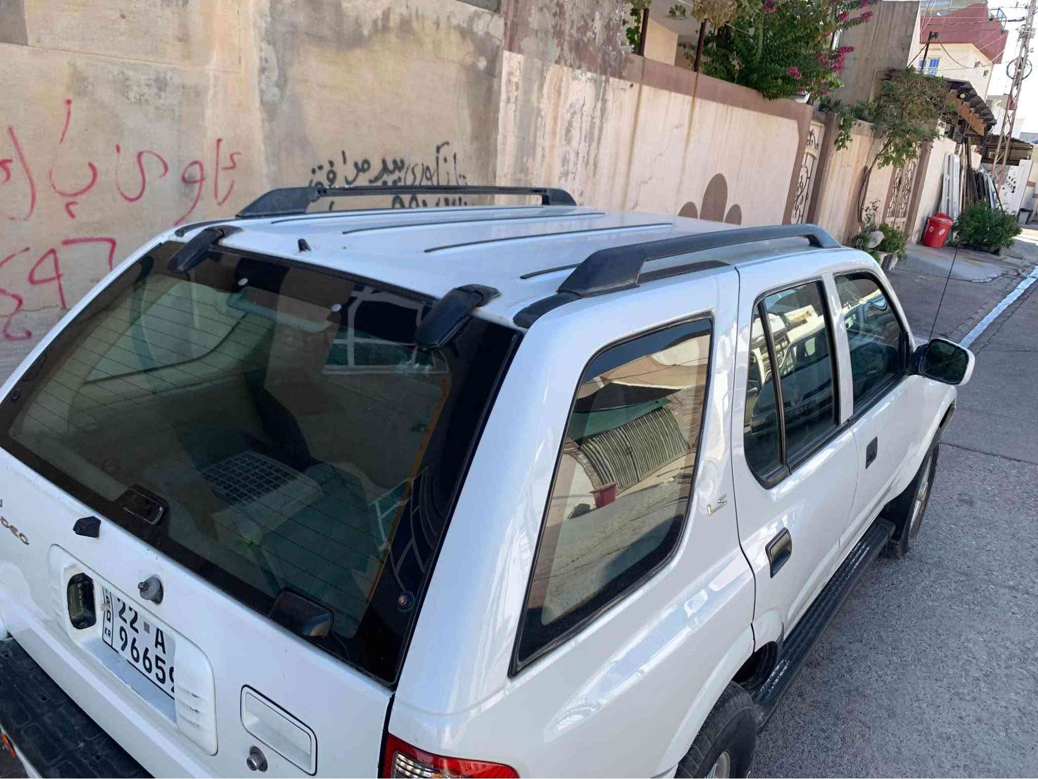 ئاسوزو مۆدێل ٢٠٠٠دبل ئەکسل گێر توماتیک 
سەیارەکە لێدرانی نیە دوو پەلە سبوغی هەیە
سەیارەیکی جائیزو تۆکمەیە بێ کێشەیە
گێرو مەکینە و ئەکسل بەشەرت بیلادی 
تەبرید لە سلۆری
بەناوی خۆمانە 
بۆ زانیاری زیاتر *********** أربيل, العراق

