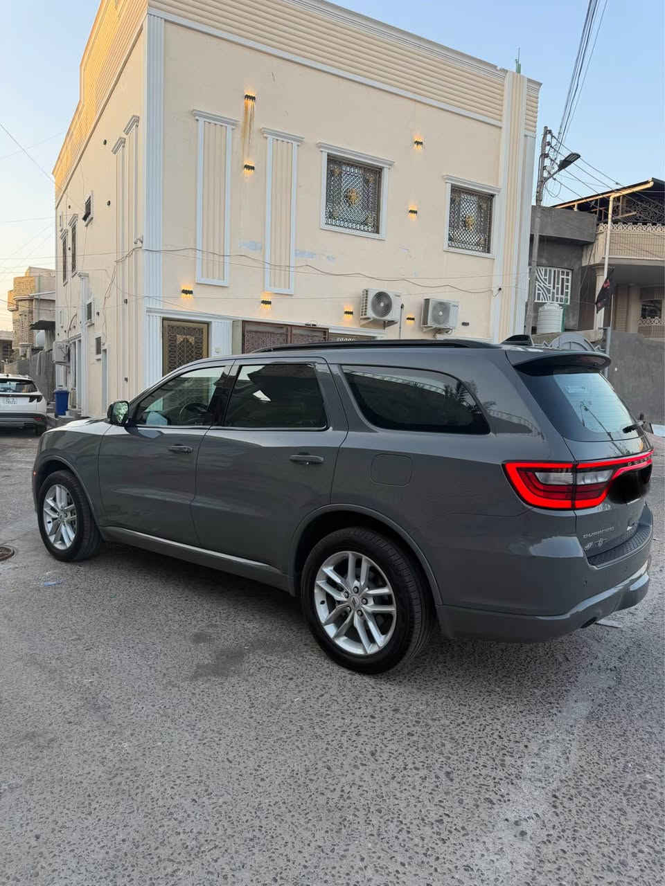 السلام عليكم 
دورنكو 2025 خليجي شركة هارلم GT بريميوم فول مواصفات مغلفه نانو رقم بغداد ماشيه 13 الف فقط  مكان السيارة بصرة 
كفاله عامه عدا pdr كد اصبع فقط 
للأستفسار ***********

*********** البصرة, العراق
