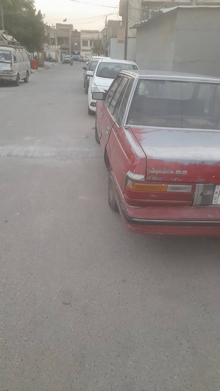 سوبر ٨٥ سياره بلاديه محرك بطه اثنين ونص كير محرك حاويه جديد رقم انكليزي بغداد بااسمنه تايرات اخو الجديد سعرها ٣٠ وبيها مجال للشراي مكانها بغداد الشعب رقم *********** لحد يتصل وره ال١٢ مااجاوب
