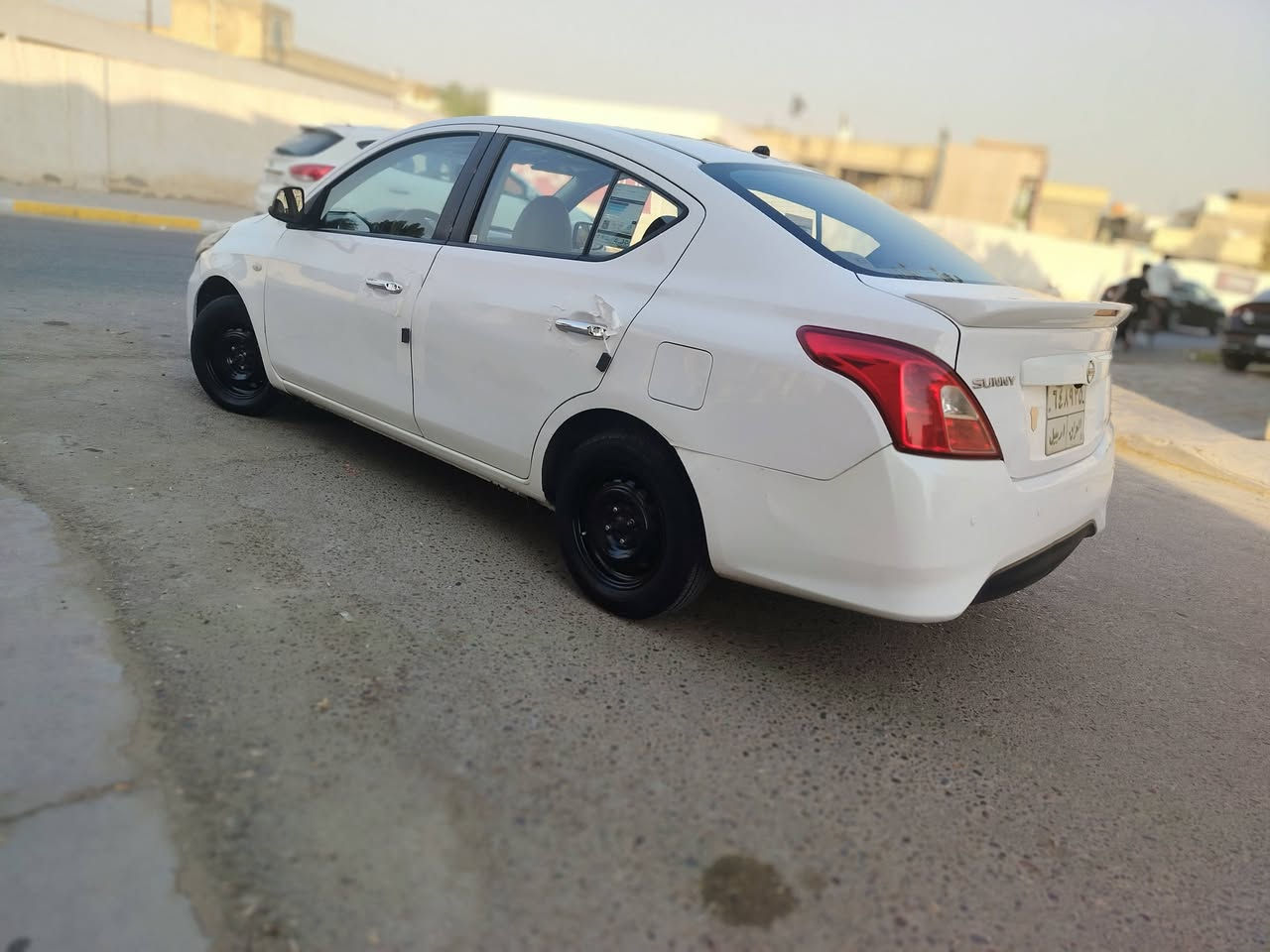 نيسان سني موديل 2020 كفاله عامه بيه فقط طخه بالباب الصدر صبغ شبرين وبيه بارد شويه ع وضع الشركه سياره جديده معنا الكلمه ماشيه 92 رقم اربيل تريد تحويل تريد وكاله سياره جاهزه من كلشي تبريد ثلج تخم تاير صدر امامي خلفي كله سياره استخدام شخصي مامتعوبه ابد وجاهزه من كلشي شاشه حساسات خلفية  سونار بالمنشور مكاني بغداد الرصافه السعر 95 وبيه مجال لشراي يتصل ***********
