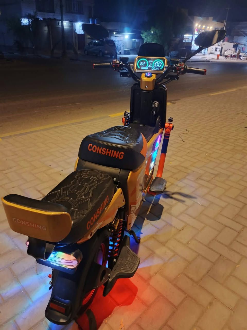 اكس ٩٠٠ • ٥ بطاريات • ٢٠٢٦