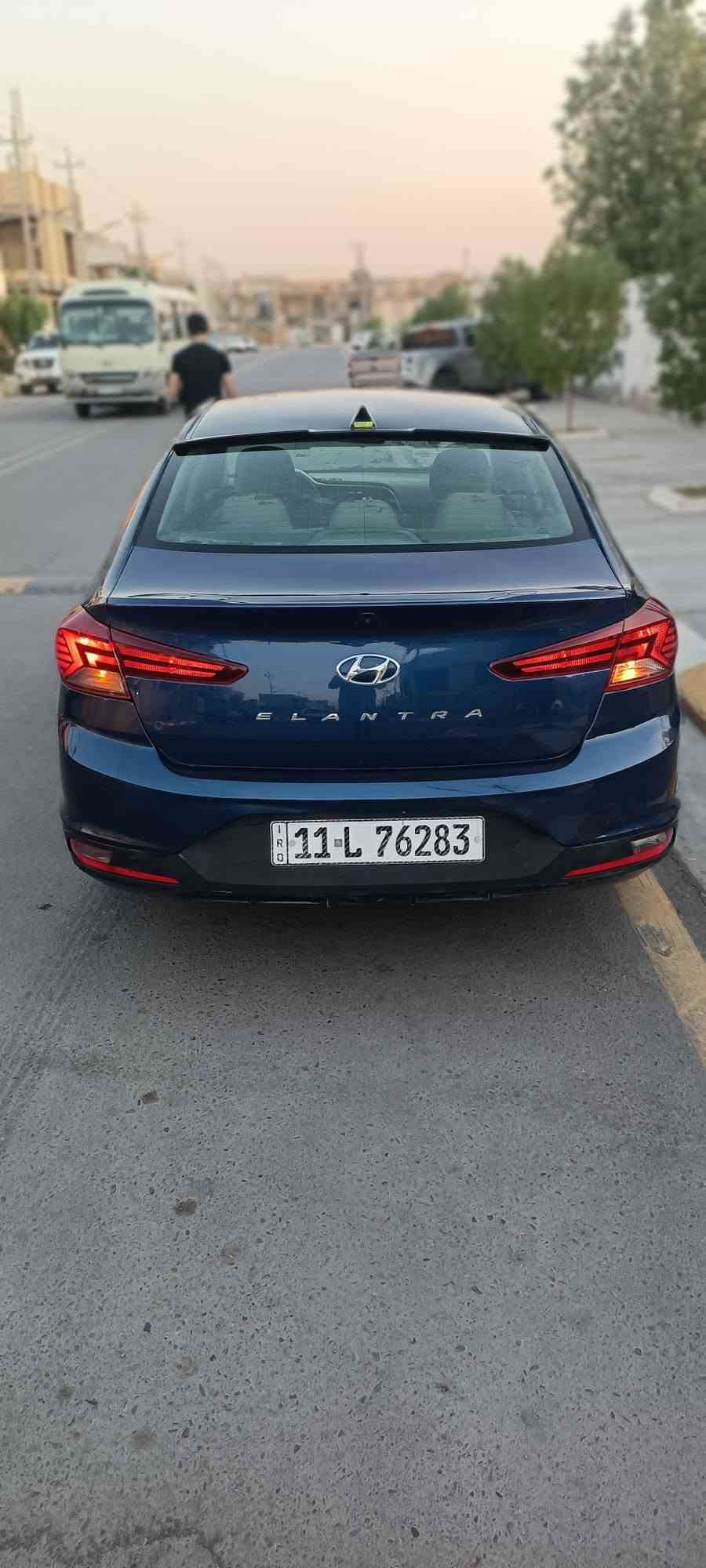 السلام عليكم   
اللهم صل على محمد  
بسعر مناسب 
 النترا امريكي 2019
  
  
   شرط التحويل رقم بغداد انكليزي بسمي 
 
محرك 4 سلندر     2000 دوش 
كير اي تي 3 انضمه المرغوب 
رادار جانبي 
   

 
السياره واكع عليها طابوك واذا القماره ونصبغت القمار ابيعك صبغ عام مكفوله من الدواخل لغد شواصي دواخل  سياره بدون دواخل     

كهربائيات كلها شغاله
  محرك  كير كفاله  
 السياره كلش نضيفه ومتعوب عليها
كامره خلفيه شاشه تاب بلادي  
 باتري جديد  اصلي 
  تبريد منضومه بلاد تبريد ثلاجه  لايت ال اي دي زنون  اصلي مضومه زنون بلادي 
تدفئه شغاله 
تخم تاير جديد حتى السبير جديد 
سنتر لوك  السياره  
    
تجي تفحص وتقتنع واني حاضر 
        
العنوان الانبار الفلوجه 
 …السعر 93 مجال حك الجيه 
بدون مراوس بدون اقساط بيع نقد فقط 
 الشراي يتصل📞 وحياكم الله  اخوتي‏
***********
***********
