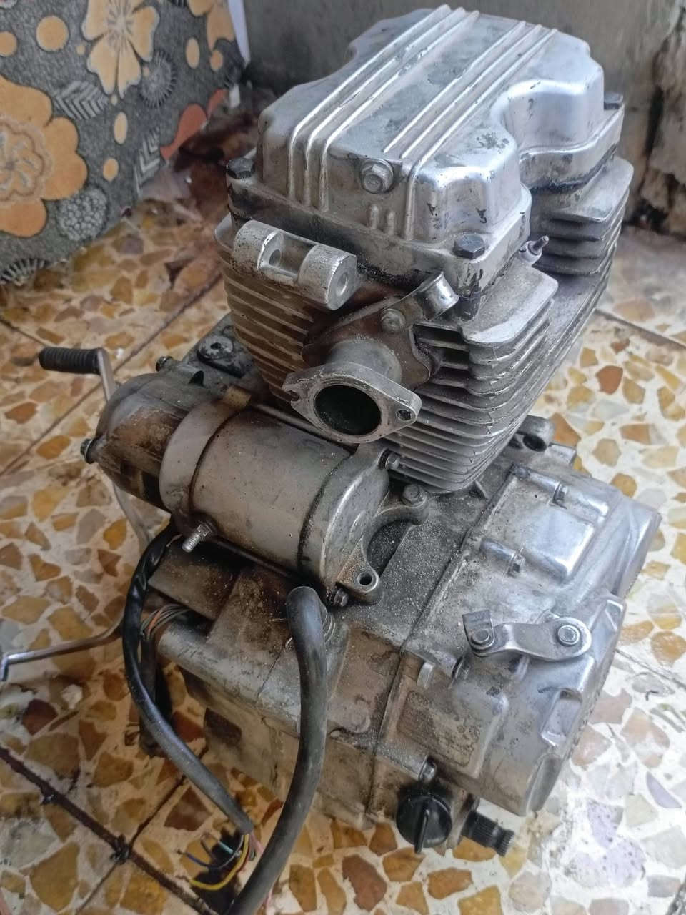 محرك • للبيع