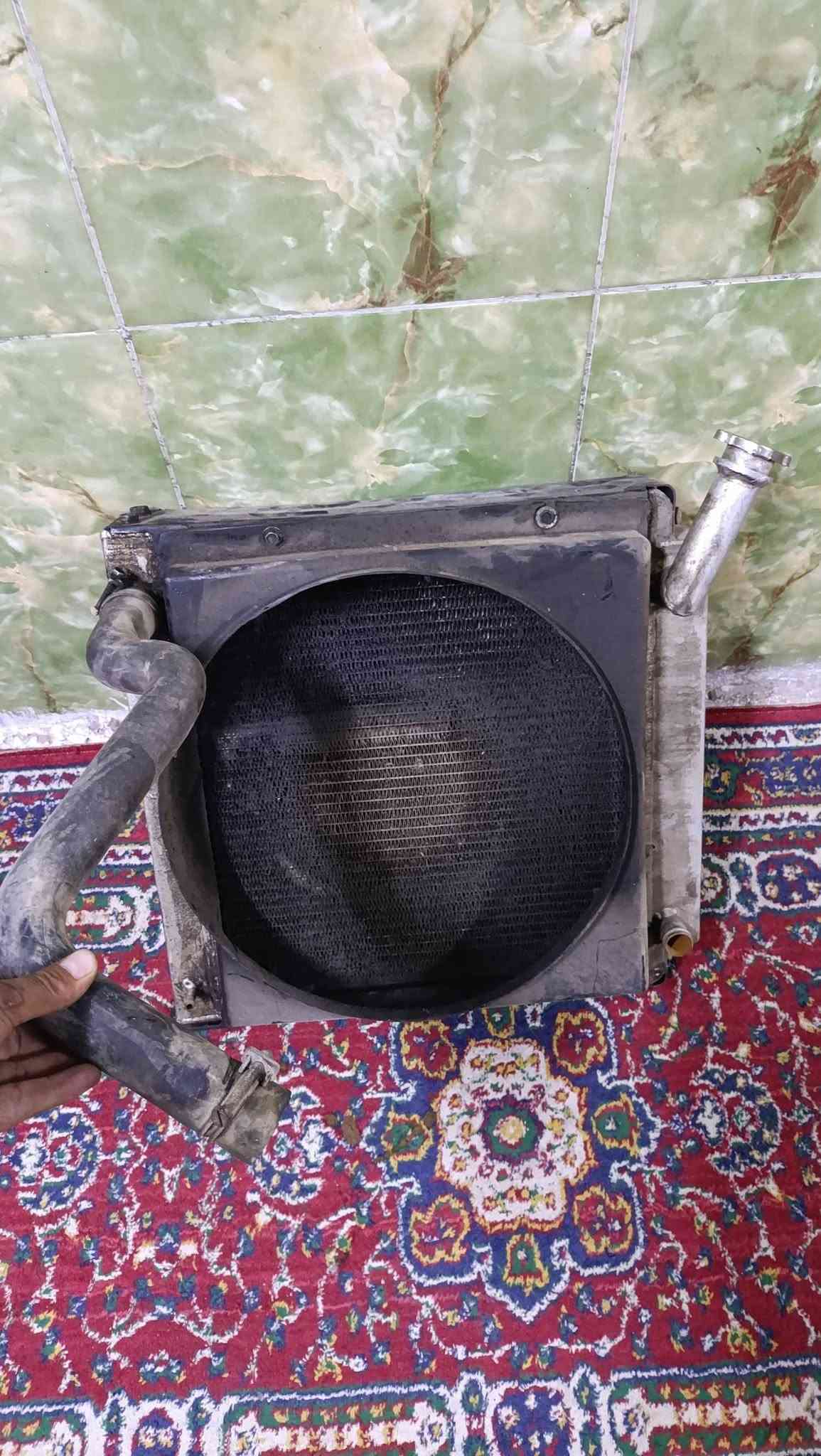 غراض مولدة للبيع
راس توليد 60 امبير شغال 

** محرك 2 بستم شغل بغداد شيخ عمر ( بيه كفالة من المصلح من الصوت والتبخير )

** صانلصه كاتم 

** راديتر 

وبقية الغراض موجودة تانكي وكفر المولدة وبورد ....... الخ

مكاني في كربلاء الشراي يتواصل خاص و بخدمتة
او يتصل على الرقم ***********
