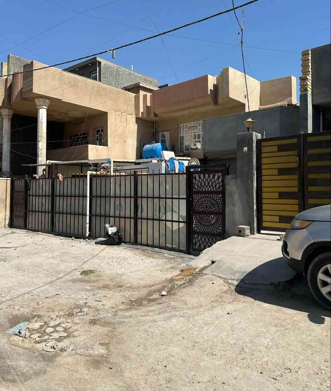 ٢١٠م • طابقين • مؤجر