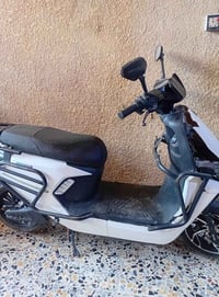 بدون بطاريات • قفلهة • ٢٠٠