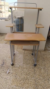 ميز لابتوب • ميز حاسبة • نظيف