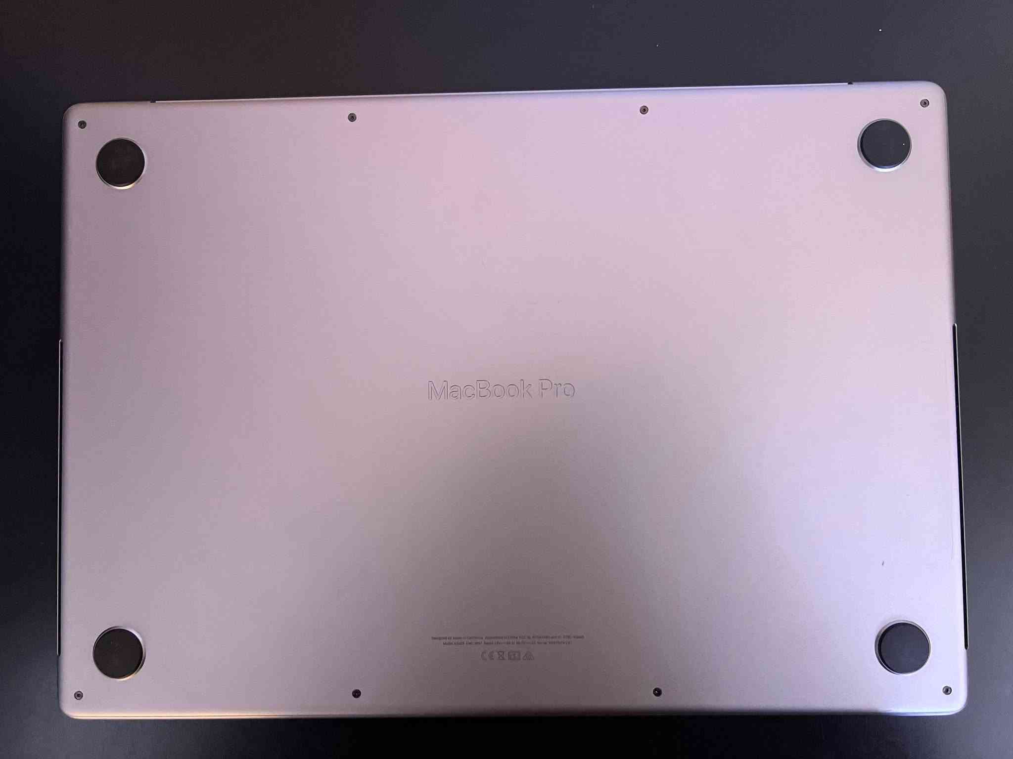 ماك بوك برو 2021 • M1 Pro • ١٦جيجا رام ٥٠٠SSD