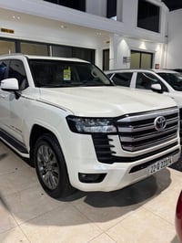 لاندكروزر GX.R • ٢٠٢٥ • كفاله