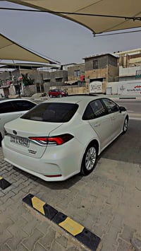كورولا هايبرد • ٢٠٢٣ • فتحة سقف