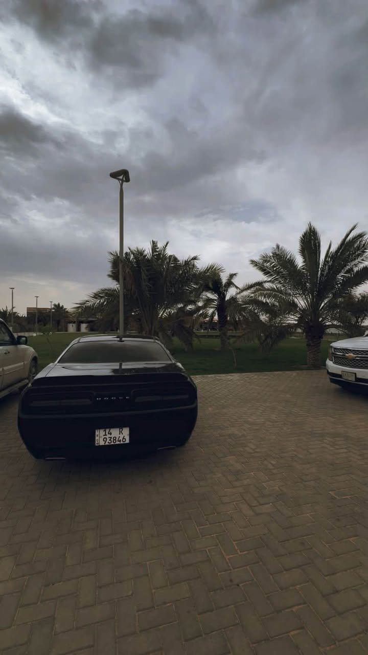 موديل 21  
6 سلندر 
3 قطع صبغ 
جاملغ امامي و باب ايمن
جاملغ خلفي ايسر
بدون تبديل وارد كندي
بأسمي تحويل ثاني يوم 
السعر 175 بيها مجال قليل 
للاستفسار ***********
