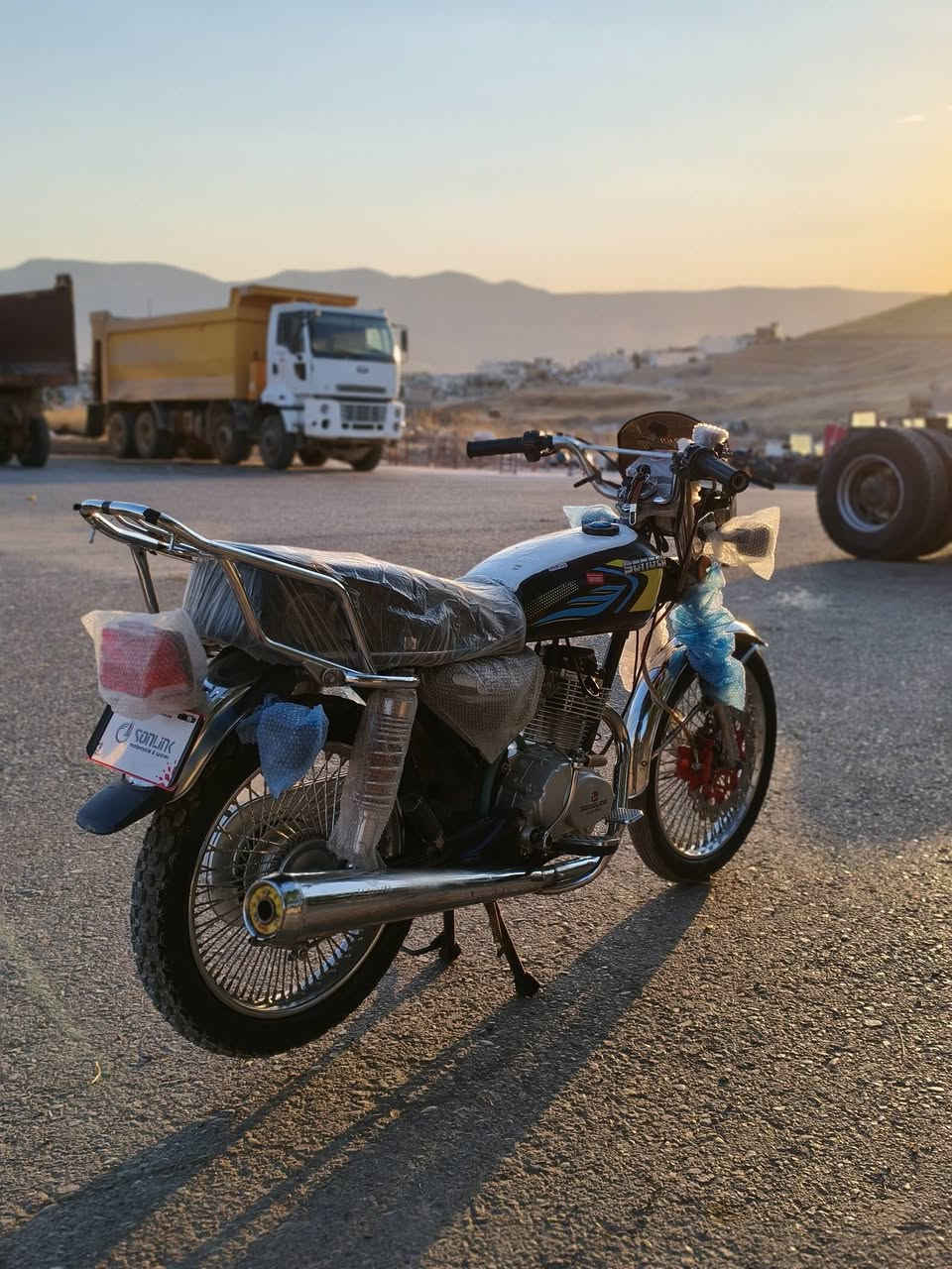 Songling  2025
سۆنگلینگ 25
125 cc
گێچ ئەلیکترۆنی✔

گێڕ و مەکینە مەزبوتە ✔

کارەبایات کامل بەشەرت ✔

شانسی درز و لەحیم خواری بەشەرت ✔

ویل بۆ ویل ✔

ماشاءاللە بەقوەتە چوار کەپس هەڵیگەڕێنۆ✈

جایزە کامل سەنتەرە✈

کلاچ تازە گۆڕاوە بەشی سەرەوەی کراوتەوە ✔

چوار سیوچ مەنەفێست .✔
.
ماشاءاللە تنو تۆڵە بێ مەسرەفە .✔
[شوێن سلێمانی هوانە ]
*********** .ژم
(نرخەکەی [650] معامەلەیکی برایانە )
 هەمو شتێکم نوسیوە تکایە جوان بیخوێنەوە ئینجا نامەبنێرەگەر مشتەری تەلەفونکە جوابی چات نایەمەوە ئەدمین🌹
