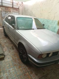 بي ام دبليو 525 • موديل ٨٨ • راعيه نجف