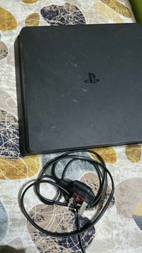 بلي للبيع نضيف كلش ما مفتوح مع يده  العنوان بغداد الكرخ البياع 0780111...