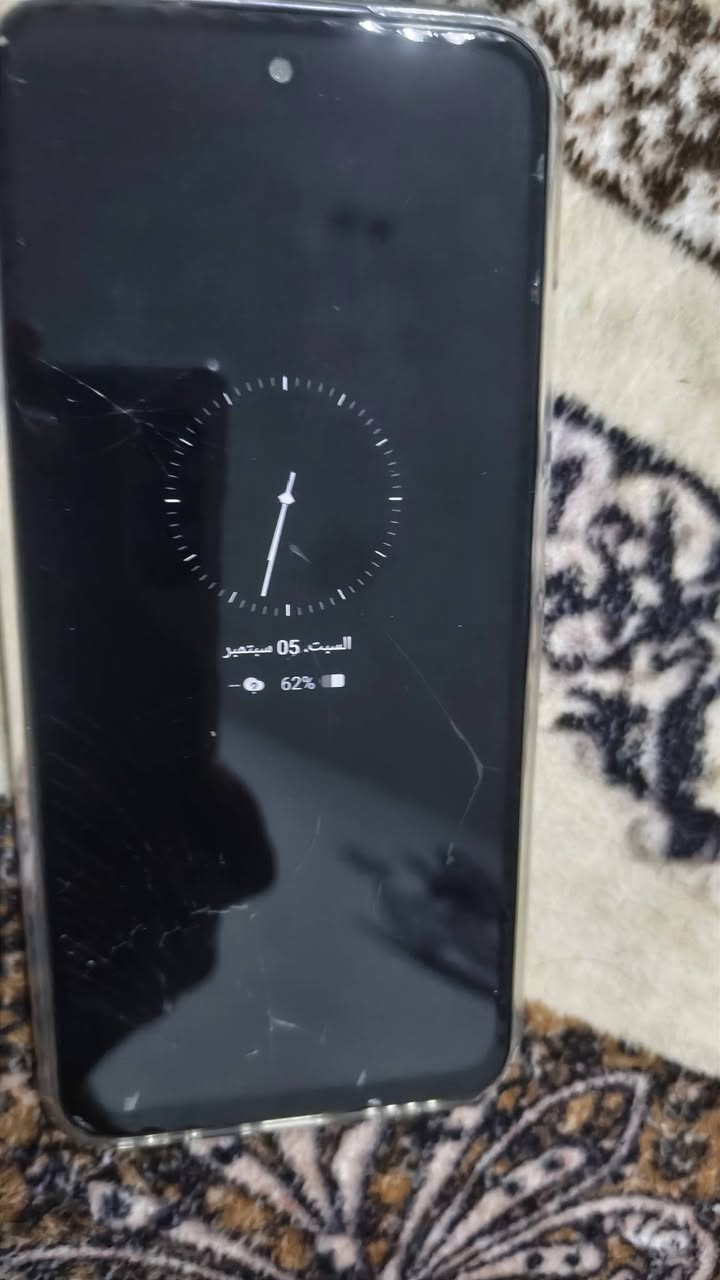 السلام عليكم شباب موبايل لبيع محتاج كلش فلوس رايد اصلح الدراجه وماعندي الله اشاهد ومكاني بغداد بلديات وسعر 110 وبي مجال قليل وهذا رقمي/***********

