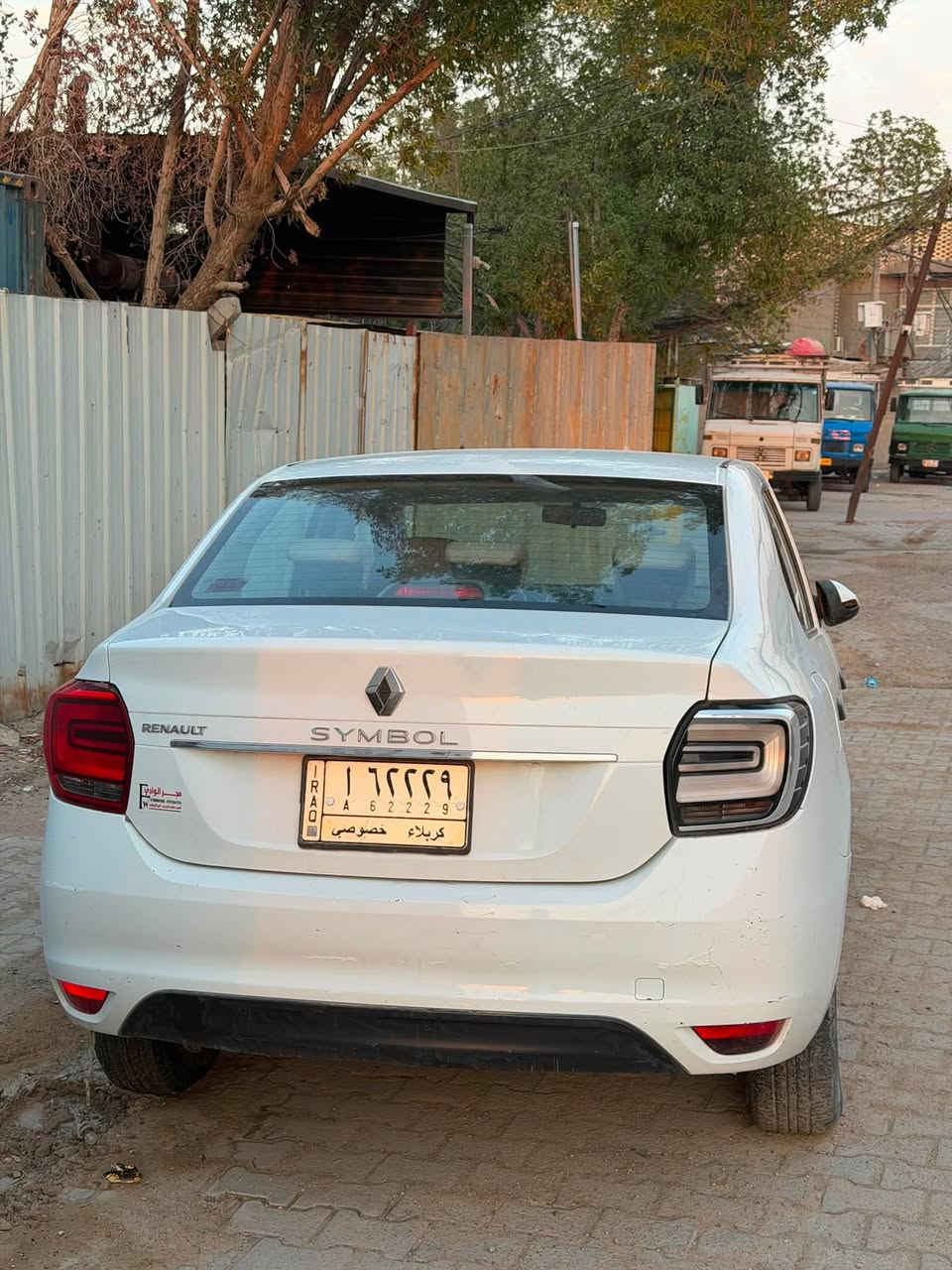 رينو سمبل ٢٠٢٠ سيارة نظيفة 95%
سعر ٥٠ ورقة وبيها مجال قليل جدا 
مبدل فقط جاملغ يمنى
سيارة داخليتها جديدة وضع الشركة
السيارة أبيعها ع حادثها حدادية صدر 
وتنكجي مضبوط ترجع بلادي

الرقم ***********
