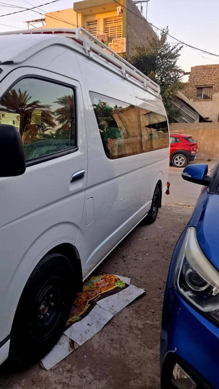 تويوتا هايسه موديل 17للبيع شماليه للبيع فول مواصفات رايدهه 320 ورقه وبيهه مجال بسيط الاتصال على الرقم ***********
