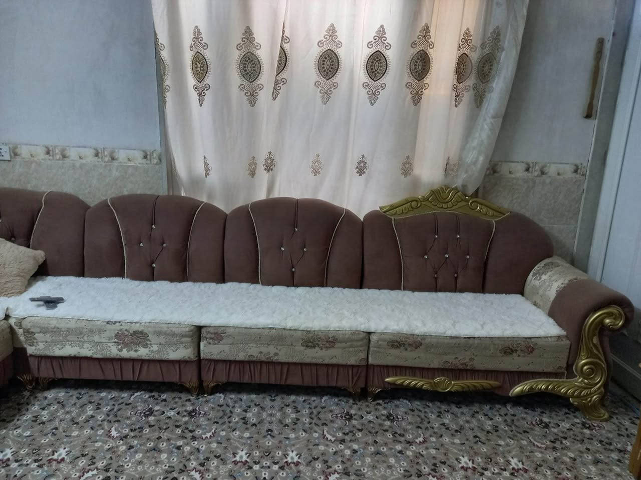 قنفات للبيع سعر 300 رقم تليفون 📞 *********** عنوان دارتو أربيل, العراق
