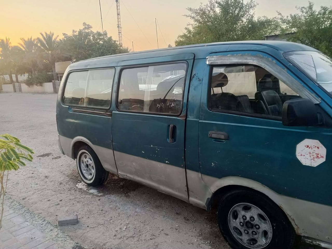 سيارة كيا بريجو موديل 1997
سنوية ضايعة 
كير مكينة اكسنت كفالة 
السعر 20 ورقة بيع بدون راعي 
للتوصل ***********

