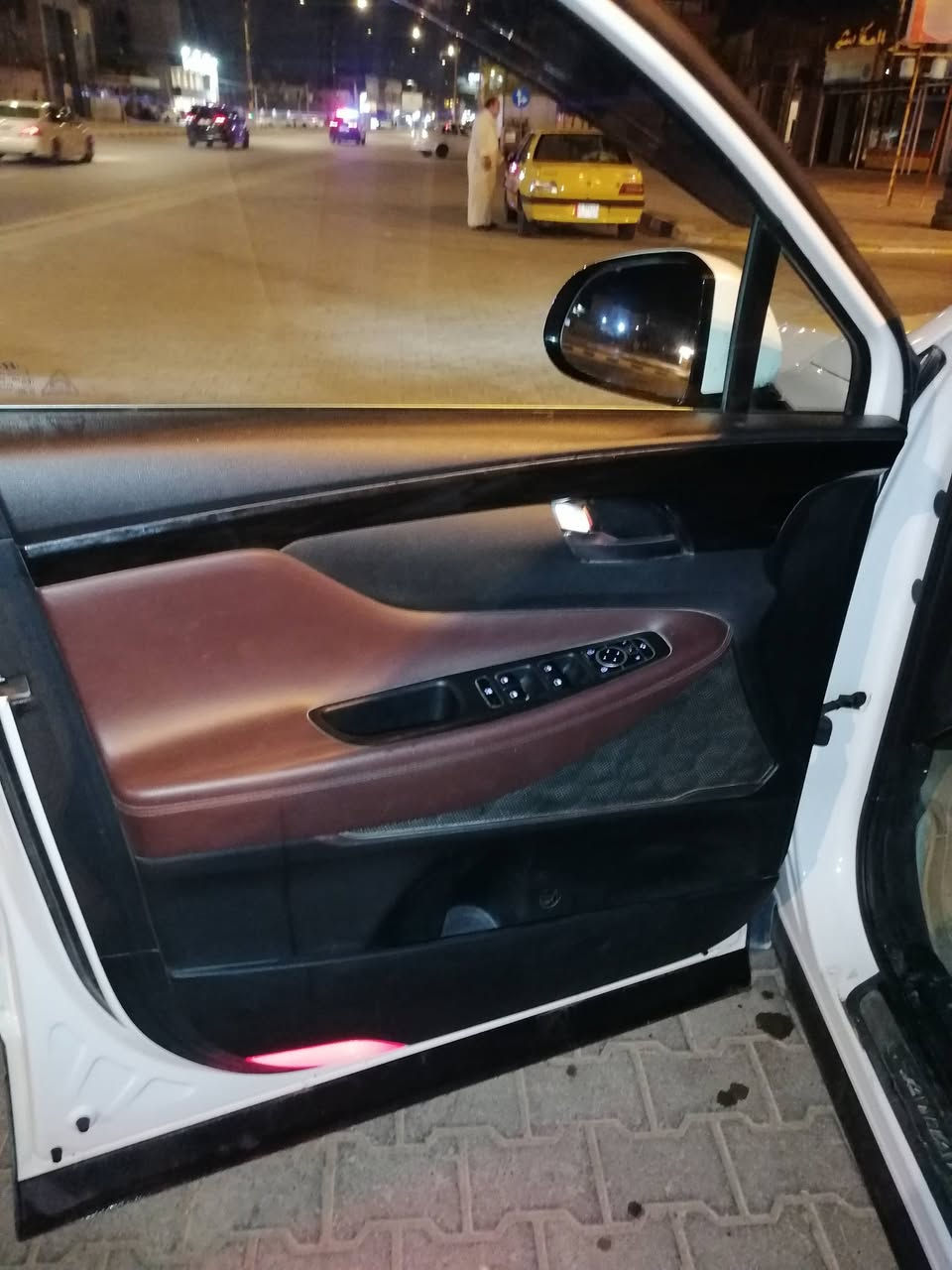 هام ✅ هام ✅
السلام عليكم ورحمه الله ◾سنتافي موديل 2019◼ ماشيه 180 الف 
رقم بغداد الماني  🟧

شحن وايرلس ✅

شاشه كار بلاي ✅

كامره خلفيه ✅

4 وضعيات قياده ✅

ويل 20✅

مري شفط ✅

كشنات كهرباء جلد 7 راكب ✅

الگير 8 نمر ✅

المحرك 6 سلندر 3.5✅

حداديه نص عمر ⛔+ ⛔بيها طخات بسيطه + ⛔بيها صبغ طاير بسبب هوز الغسل السعر النهائي 🔹190$🔹 للتواصل واتساب + الاتصال 

*********** عنوان السياره نجف لا اراوس ولا ابيع اقساد بيع فقط
