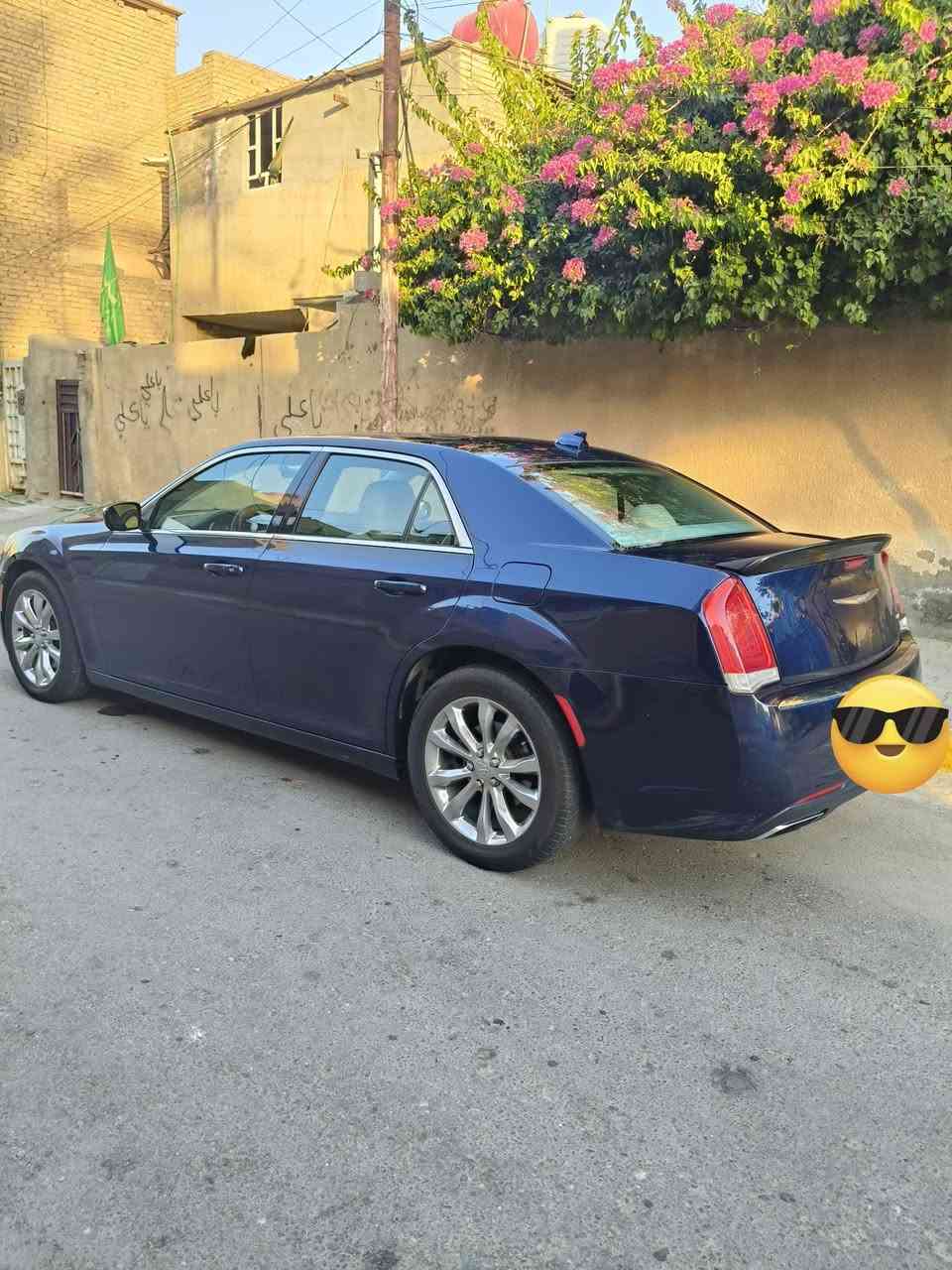 اوباما كندي فور ويل موديل 16 اصل بسمي تحويل ثاني يوم السيارة كير مكينة تخم تاير تبريد صدر امامي خلفي قبل سبوع نافضة كلة جديد سيارة بلادية بيهة قطعة وحدة تبديل الجاملغ الايمن نفس اللون بدون اي دواخل وبدون ايرباك باقي التفاصيل اتصل وتدلل *********** /*********** السعر 185 وبيهة مجال حك الجية
