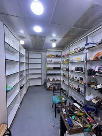 ٨رفوف • مستعجل