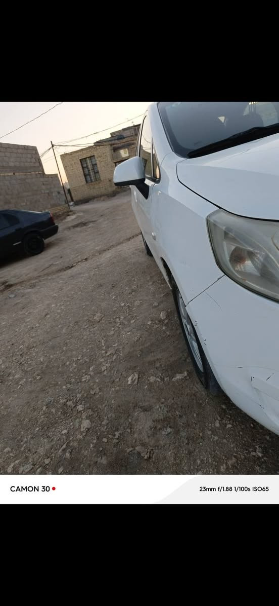 شفرليت سايل موديل ١٢   كير عادي   بيع او مراوس 
رقم مثنى انكليزي باسمي شخصيا 
سنويه جديده لسنة ٢٠٣٠ 
كهربائيات محرك كير حداديه تبريد ثلج شرط 
مكينه ١٤٠٠ بلاد مامفتوحه 
بدي مكفول من صبغ والمعجون فقط دحجات بيها بسبطه 
جام كهرباء كلهن شغالات
حداديه توها مبدل امامي وخلفي ومشط جديد 
 باتري جديد عبوة جديده بلكات منظومه بانزين كلها جديده 
مكاني السماوة  
السعر ٥٠ وبيها مجال 
***********
