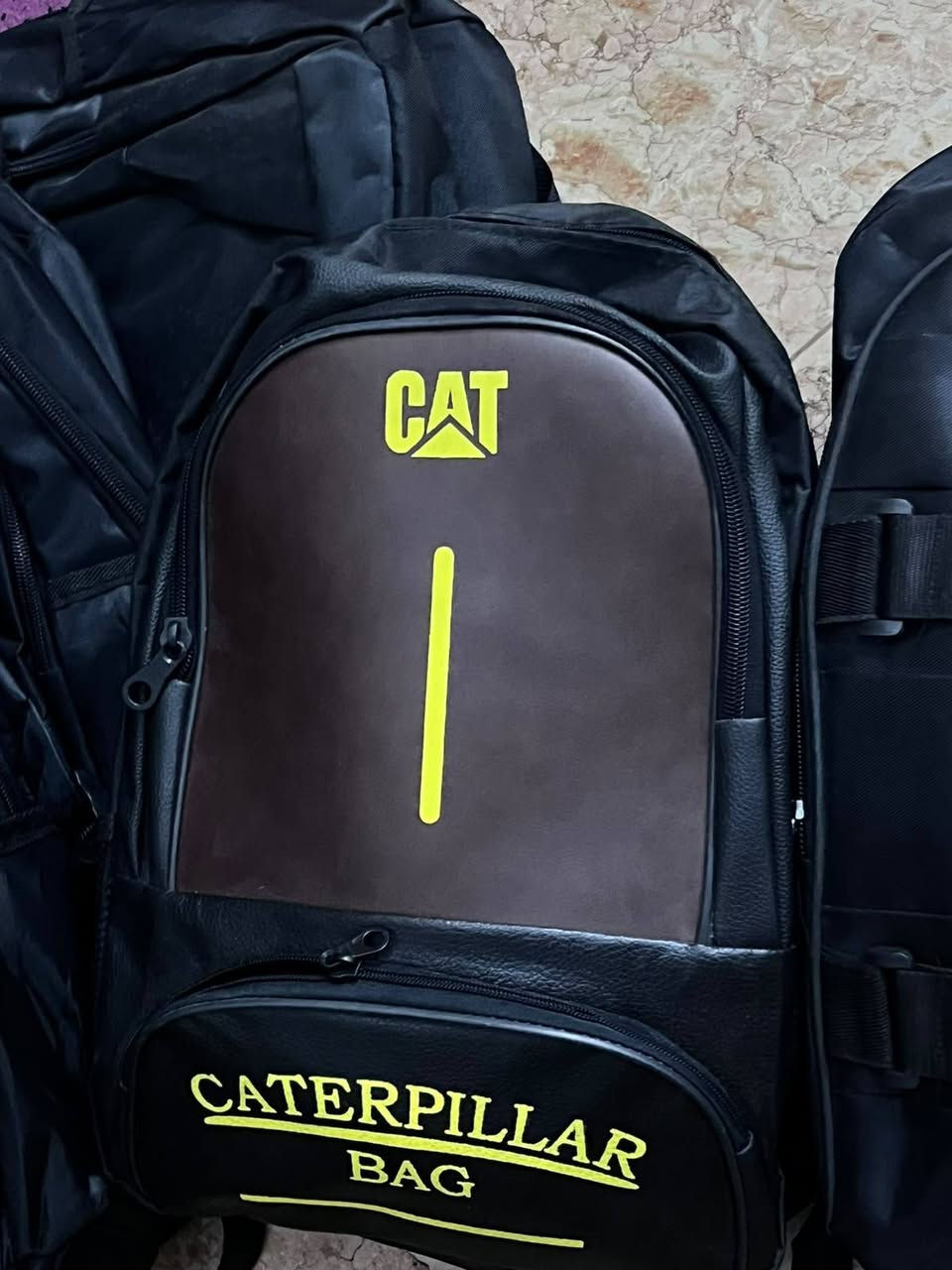 سلام عليكم
جنط  للبيع جديد ماركة CAT
١٦قطعة شلعة وحدة  قطعة ب٥
ومفرد القطعة ب٨
واتس اب***********
متوفر توصيل
